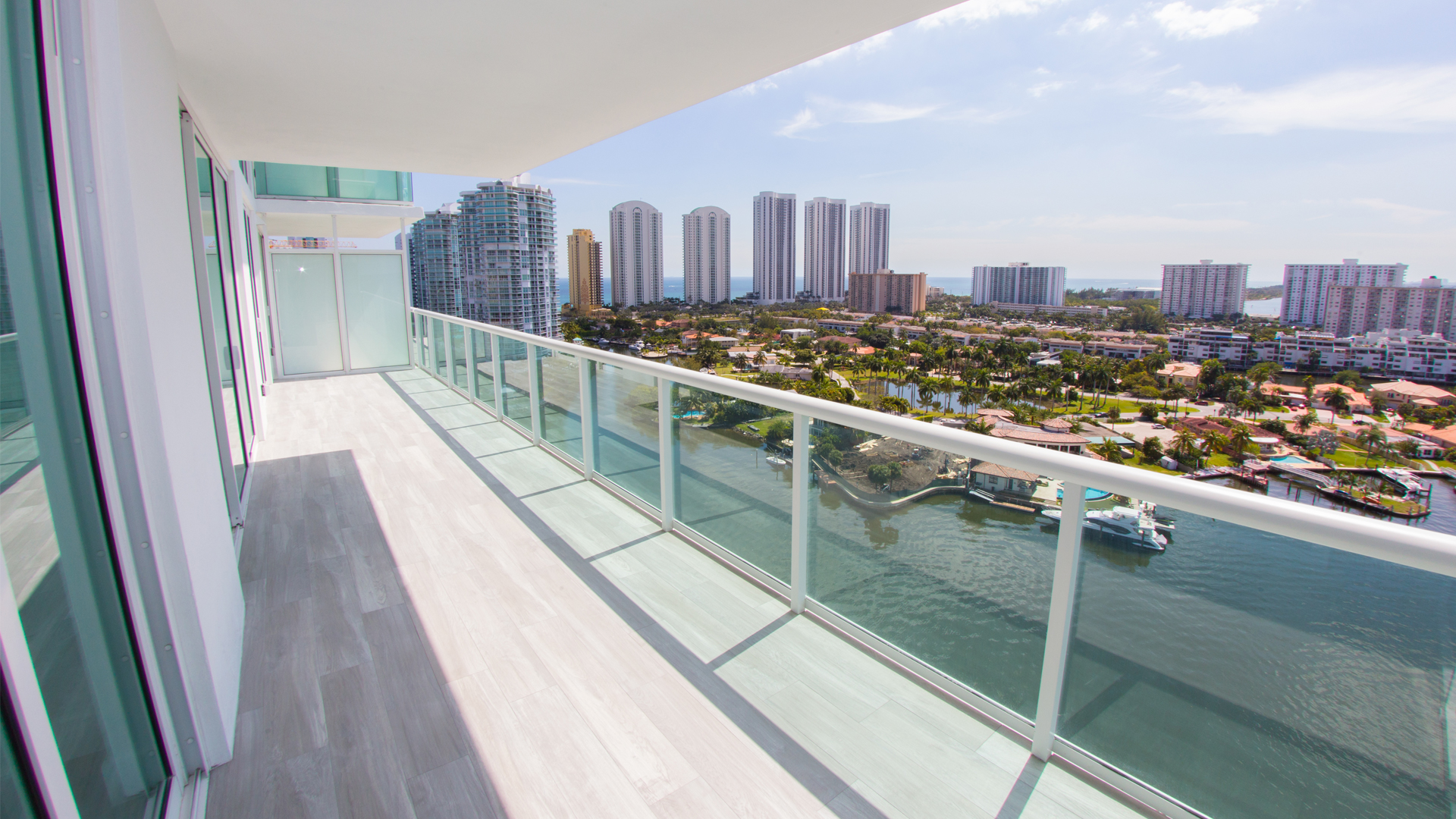 REAL ESTATE PHOTOSHOOT: 400 SUNNY ISLES UNIT 1721